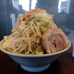 かじろうramen7 - ラーメン小700円、野菜、あぶらマシマシ、にんにくマシ