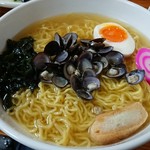 十三湖本家しじみらーめん  - しじみ塩ラーメン(こってり)