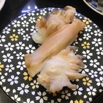回し寿司 活 活美登利 - 「貝盛り三貫」500