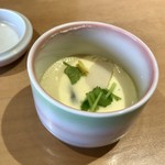 寿司ダイニング甚伍朗 - 茶碗蒸しとあら汁付き