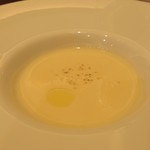 チモロセルヴァジオ - 黄金かぶのスープ 