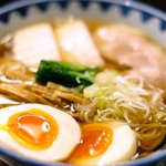 ガンコンヌードル - ガンコンラーメン(全部のせ) 980円