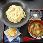 下野うどん草庵 - 鴨汁うどん（かき揚げ付）