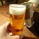 かわらまち 花ざくろ - 生ビール(600円)とウーロン茶(400円)