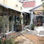 quatre epice - 素晴らしい空気感のエントランス