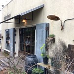 quatre epice - 木製引戸の入り口（＾＾）ｂ