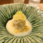 虎白 - マツバガニと焼きなすに白味噌とカニ甲羅だし