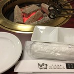 川崎名物 炭火焼肉 食道園 - 炭火です