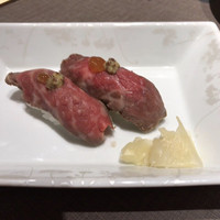 京都つゆしゃぶCHIRIRI 京橋店 - 近江牛の握り