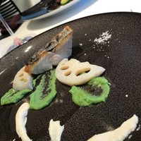 unito - 鰆ソテー　蓮根とほうれん草と松の実