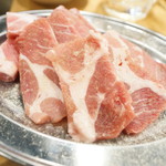 ホルモンと日本酒 ホルモン屋かねちゃん - スペアリブ