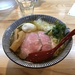 自家製麺 くろ松 - 特製中華そば(白醤油)