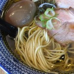 梅花亭 - 和風鶏塩らーめん+味玉 麺は中細ストレート