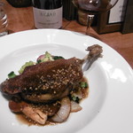 鉄板焼き Oribe - 鴨もも肉のコンフィ、赤ボトル