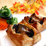 Hong Kong style live abalone baked pie (2 pieces)