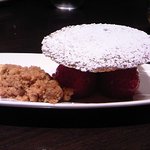 NOS - いちごとキャラメルのデザート：上から