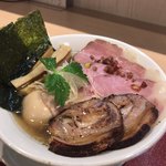 燃えよ麺助 - 特製貝そば990円＋イベリコ豚チャーシュー290円♫