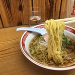 担々麺 雷伝 - 味がしっかりする
絡みもよい