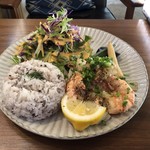 ウェンズディ カフェ&ベイク - プレート