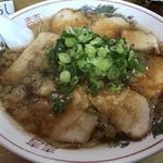 尾道ラーメン 味億 - チャーシュー麺