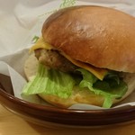 珈琲所コメダ珈琲店 - ドミグラスバーガーは大きいこれだけで良かった。