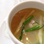 中国料理 桃林 - 野菜と春雨のスープ