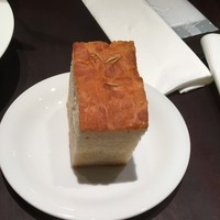 パリアッチョ 丸の内仲通り店 - 柔らかフォカッチャ
