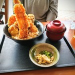 Oshokujidokoro Hakusai - はくさい天丼 (980円) セット