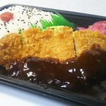 ファミリーマート - 味噌カツ弁当598円