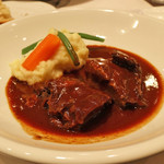 Chez Leon - ブッフブルギニョン（牛ほほ肉の赤ワイン煮）