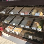 メロンパン専門店 コットンメロン - 売り場