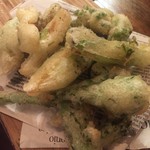 PIZZA BORSA - 本日のスペシャリテ　菜の花やうどなど春の山菜のフリットです