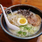 유타로 - 料理写真:白(시로) 7500ウォン