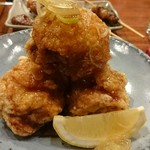 酉や 喜兵衛 - 名物げんこつ揚げハーフ。ポーションがデカいです。