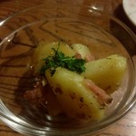 Saikai - ジャガイモとベーコンの炒め物