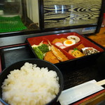 津留野家 - 