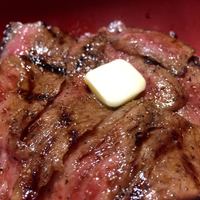 赤坂 津つ井 総本店 - 名物ビフテキ丼 2,808円（税込）
