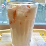 DOUTOR COFFEE - 桜香るホワイトショコラ・ラテのSのコールド。
                        美味し。