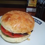 TSUNAMI - チーズバーガー　￥800　＋　コーラ　￥400