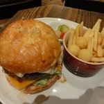チーズバーガーのセット
