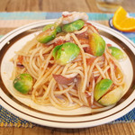 ネマルカフェ - イカと芽キャベツのトマトスパゲティ(950円)