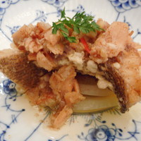 トゥーランドット 臥龍居  - じっくり焼き上げた新玉ねぎと鮭、自家製エックスオージャンの新鮮魚香り揚げ