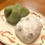 大文字 - 草餅と豆大福