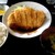 お食事処 宅味 - ソースはデフォルトかけらています。