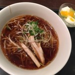 上海湯包小館 - 杏仁の方が旨い