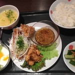 上海湯包小館 - サックサクの衣がイイ