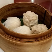 萬珍樓 本店 - 彩り点心