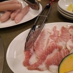 焼肉 だるま食堂 - 豚トロ、ソーセージ