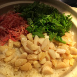 銀座 いっぱし - 小柱と桜海老の土鍋ご飯。