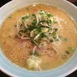 Narumi Ramen - 豚骨ラーメン